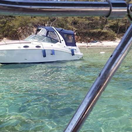 Hebergement Insolite Sur Un Bateau A Quai Ξενοδοχείο La Londe-les-Maures Εξωτερικό φωτογραφία