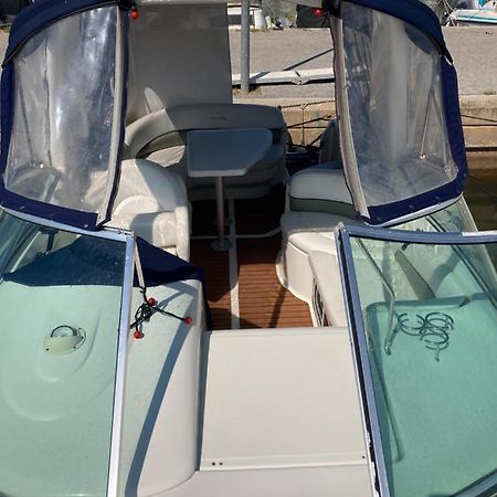 Hebergement Insolite Sur Un Bateau A Quai Ξενοδοχείο La Londe-les-Maures Εξωτερικό φωτογραφία